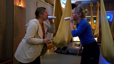 Schwebende Klangreise im Tuch 10.4.